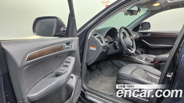 Audi Q5 2016 — photo 10