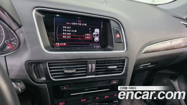 Audi Q5 2016 — photo 14