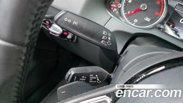 Audi Q5 2016 — photo 17