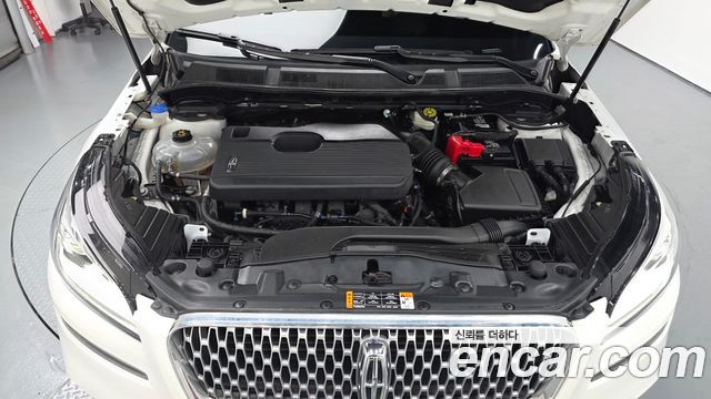 Lincoln Corsair 2021 — photo 6