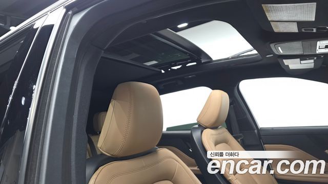 Lincoln Corsair 2021 — photo 23