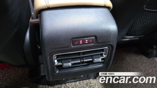 Lincoln Corsair 2021 — photo 25