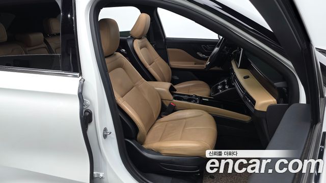 Lincoln Corsair 2021 — photo 16