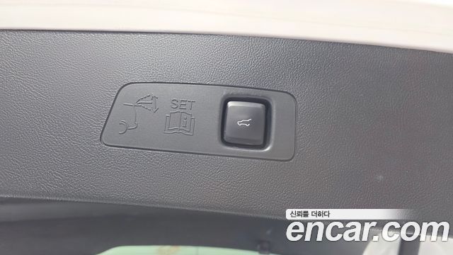 Lincoln Corsair 2021 — photo 32