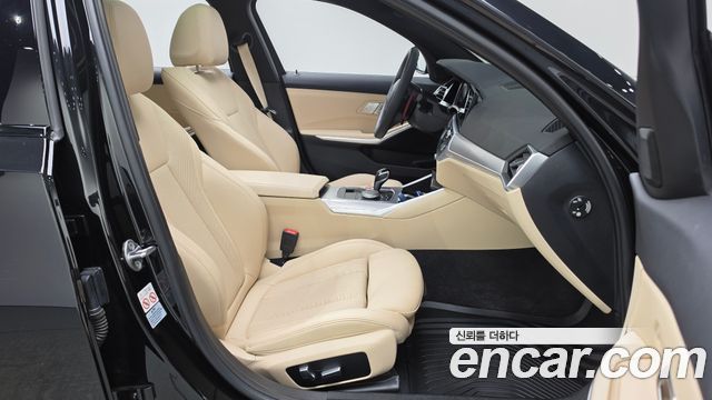 BMW 3-Series 2022 — photo 18