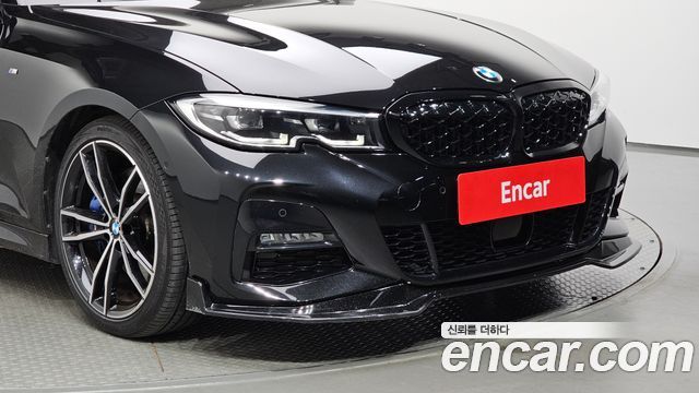 BMW 3-Series 2022 — photo 36