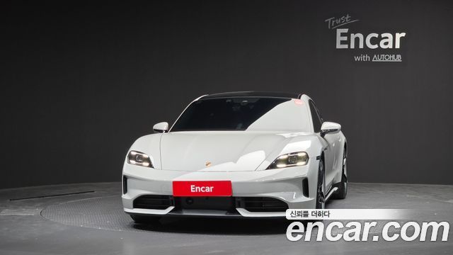 Porsche Taycan 2025 — photo 3