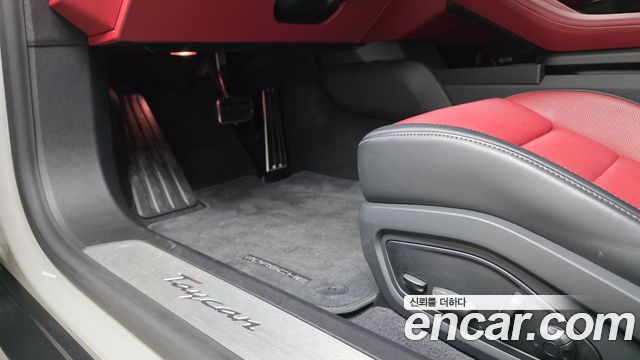 Porsche Taycan 2025 — photo 30