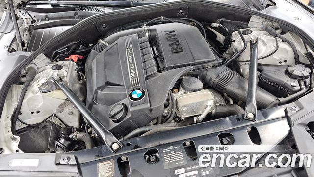 BMW 7-Series 2013 — photo 6