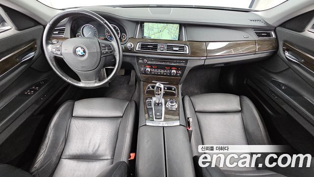 BMW 7-Series 2013 — photo 7