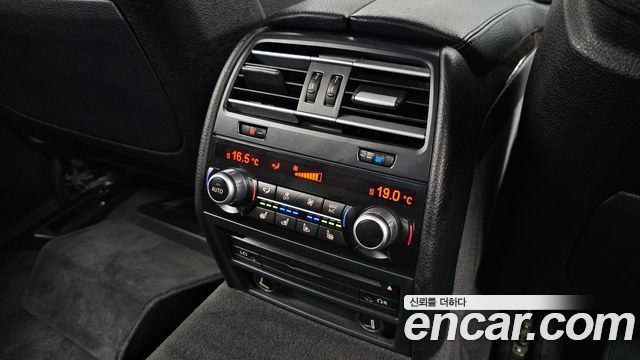 BMW 7-Series 2013 — photo 19