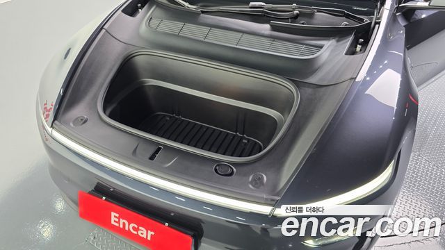 Tesla Model Y 2025 — photo 6