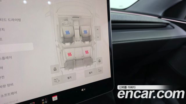 Tesla Model Y 2025 — photo 22