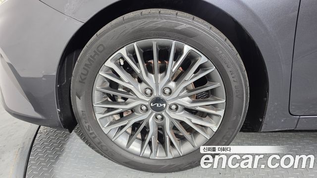 Kia K3 2022 — photo 5