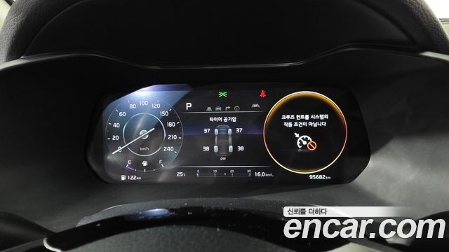 Kia K3 2022 — photo 11