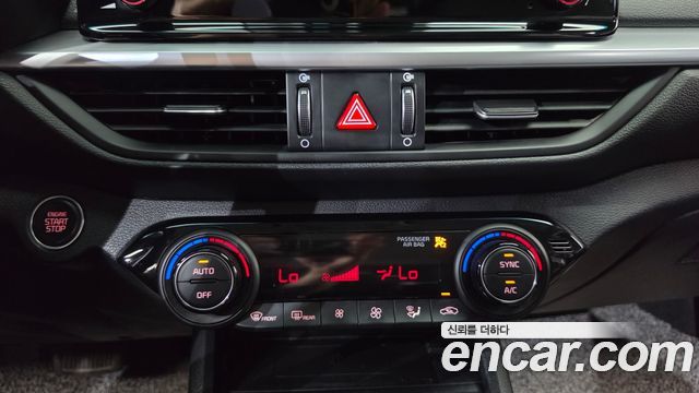 Kia K3 2022 — photo 18
