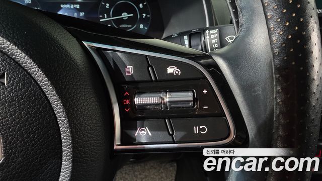 Kia K3 2022 — photo 24