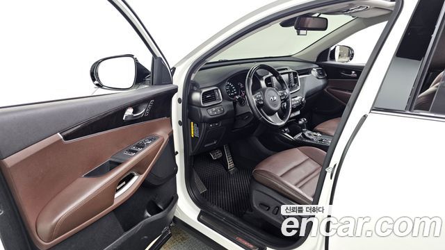 Kia Sorento 2017 — photo 10