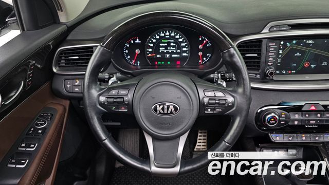 Kia Sorento 2017 — photo 14