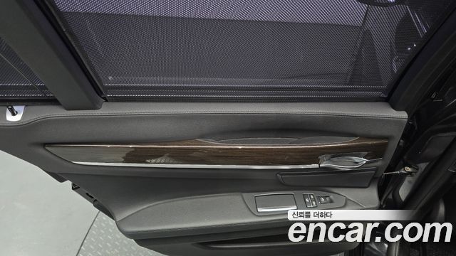 BMW 7-Series 2014 — photo 15