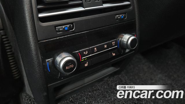 BMW 7-Series 2014 — photo 29