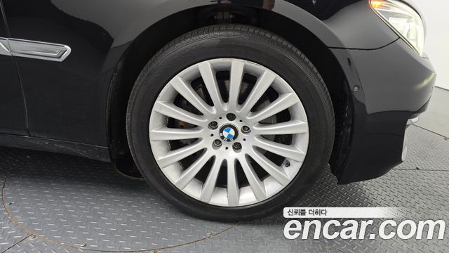 BMW 7-Series 2014 — photo 33