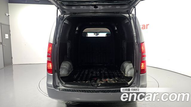 Hyundai Starex 2017 — photo 20