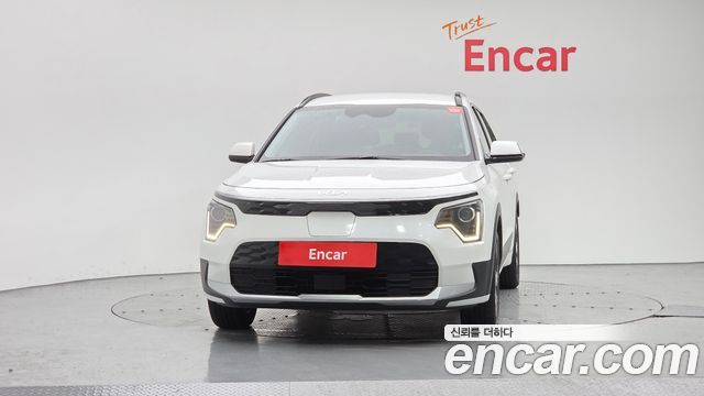 Kia Niro 2023 — photo 3