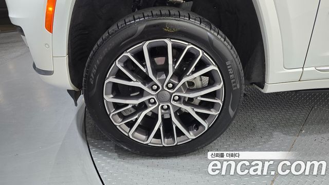 Jeep Cherokee 2023 — photo 5