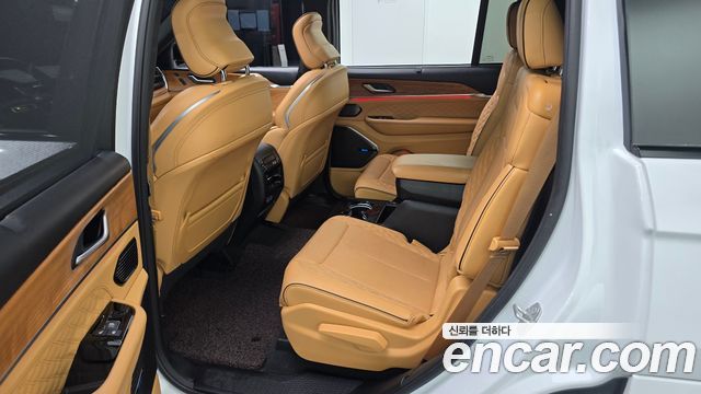 Jeep Cherokee 2023 — photo 11