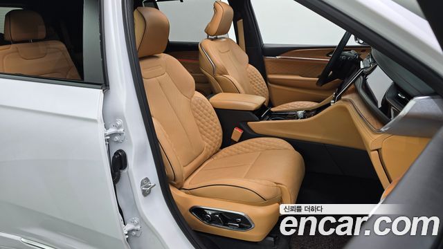 Jeep Cherokee 2023 — photo 12