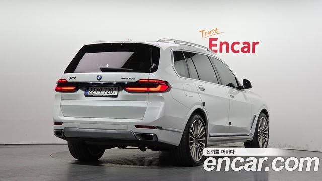 BMW X7 2023 — photo 2