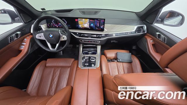 BMW X7 2023 — photo 10