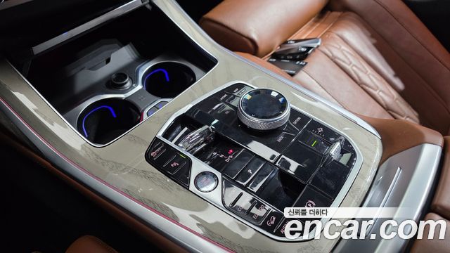 BMW X7 2023 — photo 12
