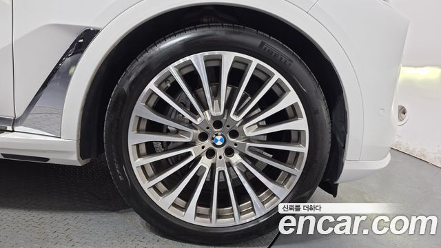 BMW X7 2023 — photo 7