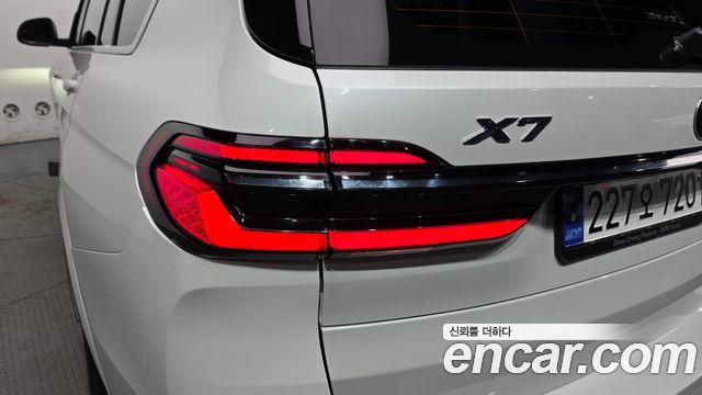 BMW X7 2023 — photo 9