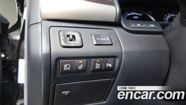 Lexus LS 2014 — photo 12