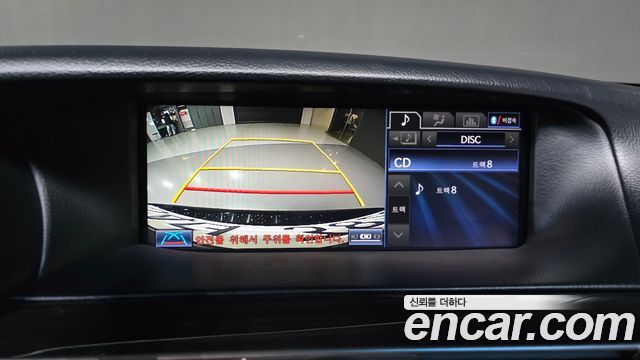 Lexus LS 2014 — photo 15