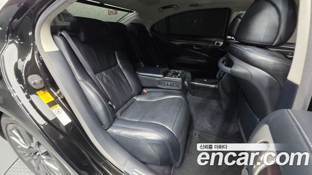Lexus LS 2014 — photo 19