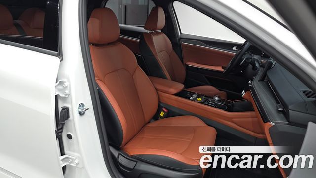 Kia K5 2025 — photo 11