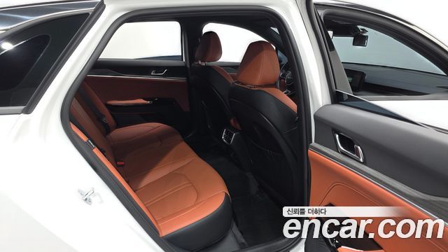 Kia K5 2025 — photo 12