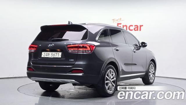 Kia Sorento 2015 — photo 2