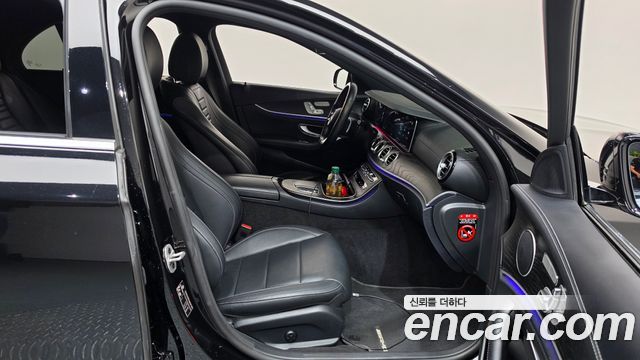 Mercedes-Benz E-Class 2021 — photo 11