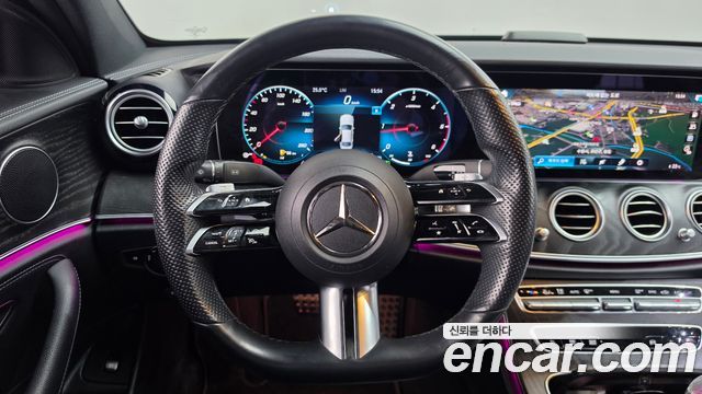 Mercedes-Benz E-Class 2021 — photo 14