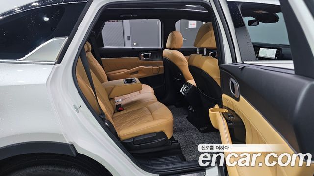 Kia Sorento 2023 — photo 17