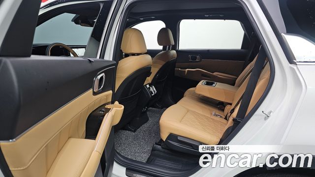 Kia Sorento 2023 — photo 18