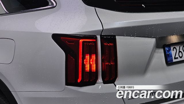 Kia Sorento 2023 — photo 9