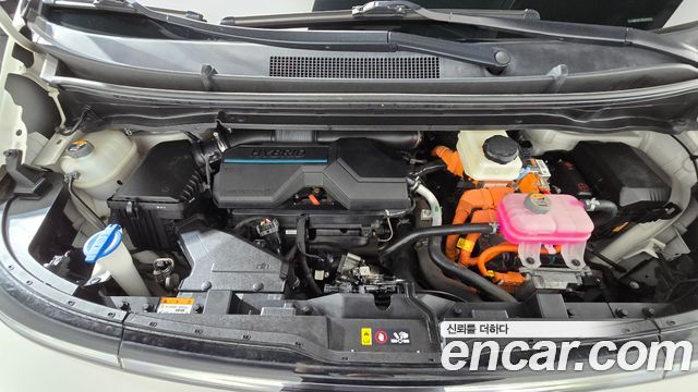 Hyundai Staria 2025 — photo 6
