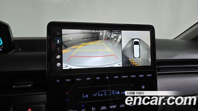 Hyundai Staria 2025 — photo 20