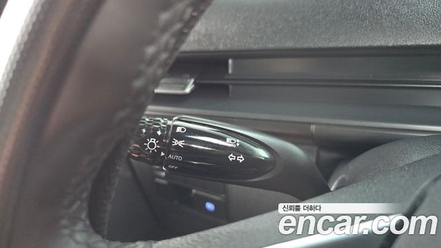 Hyundai Staria 2025 — photo 30